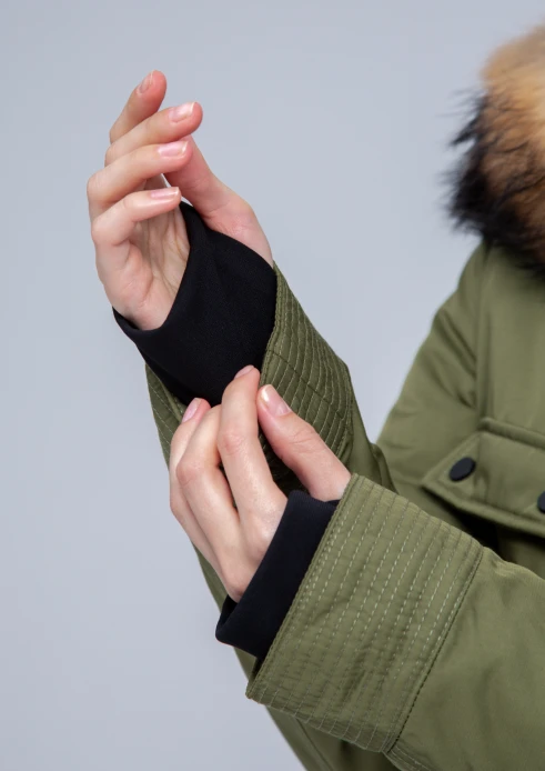 Купить куртка утепленная женская (натуральный мех енота) хаки в Москве с доставкой по РФ - изображение 18