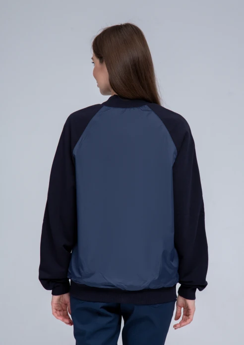 Купить куртка-бомбер женская «ар» синяя в Москве с доставкой по РФ - изображение 2