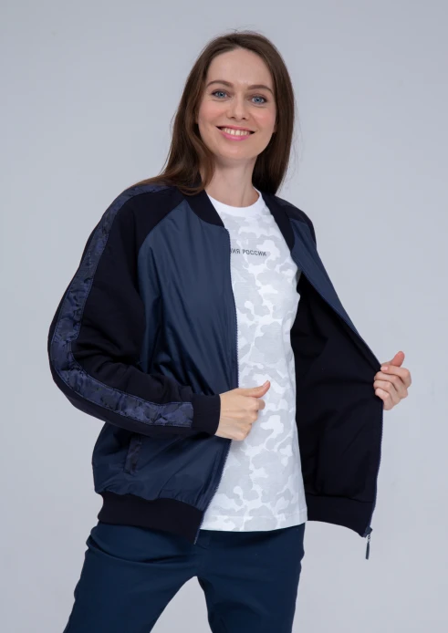 Купить куртка-бомбер женская «ар» синяя в Москве с доставкой по РФ - изображение 11