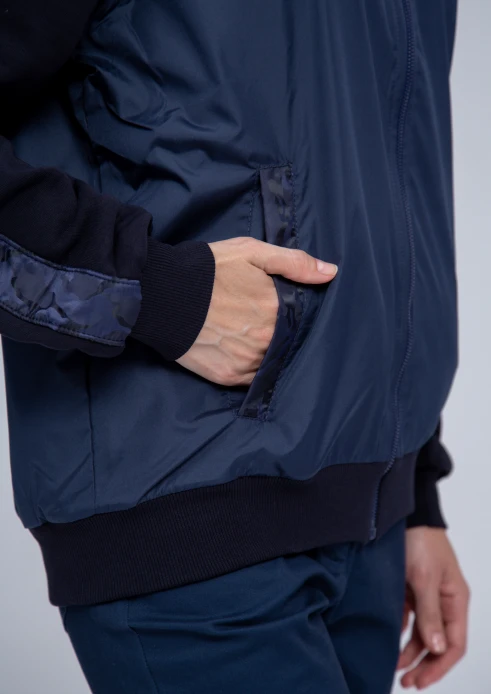 Купить куртка-бомбер женская «ар» синяя в Москве с доставкой по РФ - изображение 10